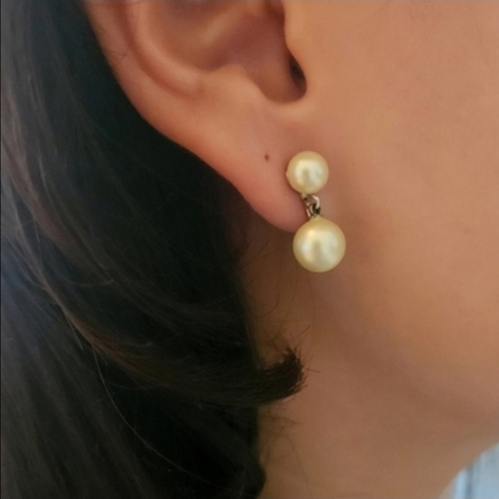 Vintage Crown Trifari Pearl Earrings